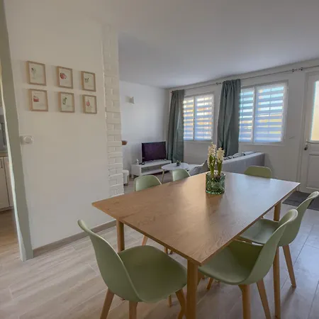 New Lovely Cosy House With Garden * Faremoutiers
