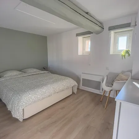 New Lovely Cosy House With Garden بيت للعطل Faremoutiers